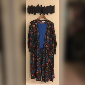 Lularoe Sarah L and coordinating TC leggings